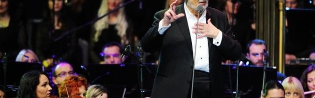 Plasido Domingo oduševio fanove koncertom na Tašmajdanu