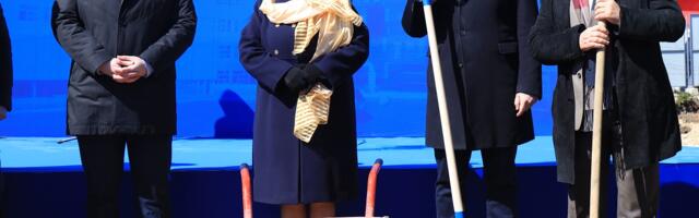 POSTAVLJEN KAMEN TEMELJAC – Sjenica dobija novu osnovnu školu sa poluolimpijskim bazenom