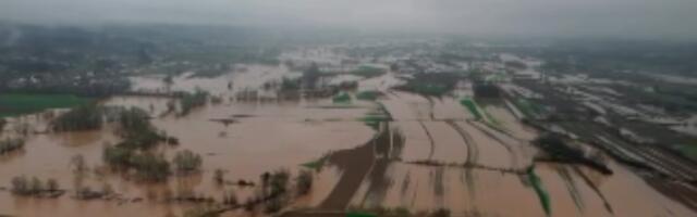 TUŽNE SLIKE u Jadru, poplava stigla do domaćinstava, voda nabujala (FOTO/VIDEO)