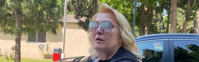 (FOTO) SNEŽANA ĐURIŠIĆ IMA ISTE PATIKE KAO DESINGERICA: Pevačicu smo uslikali u nesvakidašnjem izdanju, ljudi se pitaju da li je ovo ona
