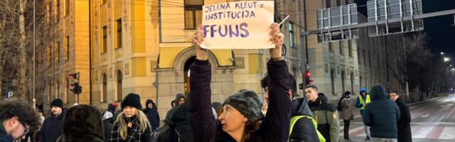 „U Srbiji se više ne ćuti na nepravdu“: Održan protest u Nišu zbog upada policije na novosadski Filozofski