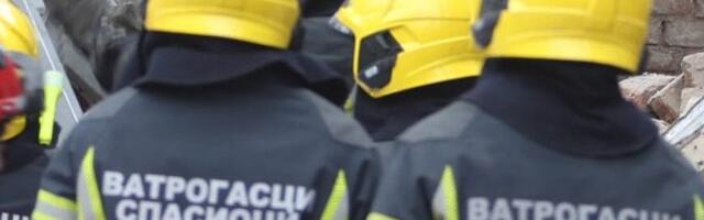 Gori zgrada u Nišu: Gusti dim se širi gradom (VIDEO)