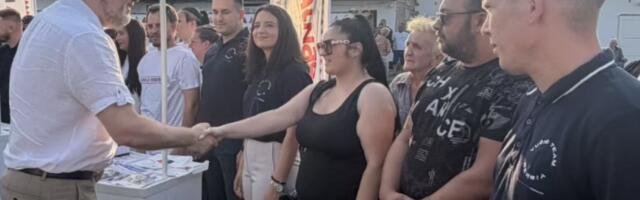 "Nećemo dozvoliti da nas dele, Srbija je najjača kada je jedinstvena!" Starović iz Kljajićeva poslao snažnu poruku (FOTO/VIDEO)