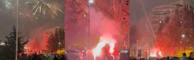 Gori Beograd pred derbi, evo šta su uradili navijači Zvezde ispred Arene! /VIDEO/