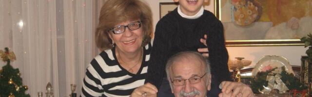 Ovako se proslavljao Božić u Batinoj kući: Nikad viđene fotografije slavnog glumca sa porodičnih slavlja