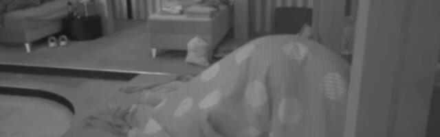 NEZAPAMĆENO IŽIVLJAVANJE POD POKRIVAČEM, ANITA JAUKALA NA SAV GLAS! Luka podivljao nakon svađe, pa joj se "osvetio" u krevetu - puca sve!