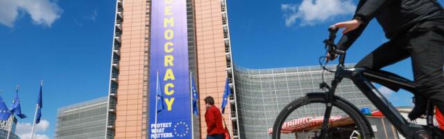 TASS: Evropska komisija planira da usvoji 20. paket sankcija bez zabrane transporta ruske nafte