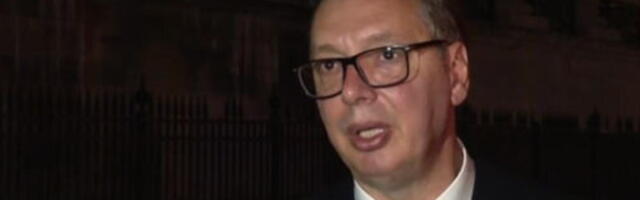 Vučić iz Pariza najavio novo povećanje penzija: Otkrio i kada penzioneri mogu da očekuju više novca