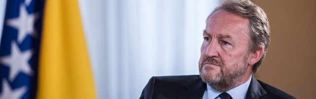 N. Kecmanović: Džordž Kenan na bosanski način
