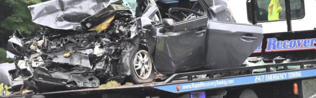 (FOTO) NIKO NE ŽELI DA NADŽIVI SVOJU DECU: PET MLADIH života UGAŠENO u stravičnom sudaru na Long Ajlendu!