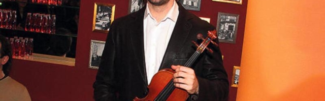 Violinista Stefan Milenković o roditeljstvu - Povijanje radimo u zavisnosti ko mu je fizički bliži i ko je 'na straži' (FOTO)