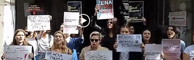 Protest: Više stotina ljudi traži gašenje Informera!