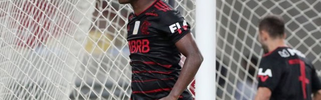 Kriza Korintijansa, Flamengo u naletu