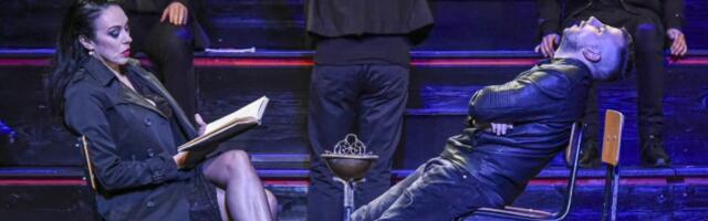 Predstava "Bure baruta" u Teatru