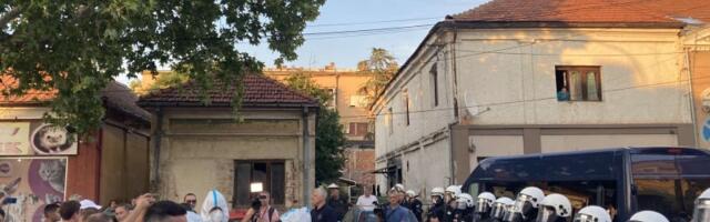 Bez susreta "oči u oči" neistomišljenika: Održana dva protesta u Kragujevcu