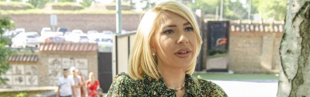 IŠAMARAJ GA I OSTAVI: Svekrva Jovane Jeremić ne dozvoljava voditeljki da pređe preko ŠVALERACIJE MUŽA!