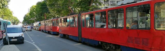 Napadnut vozač tramvaja: Udario ga vozač autobusa?!