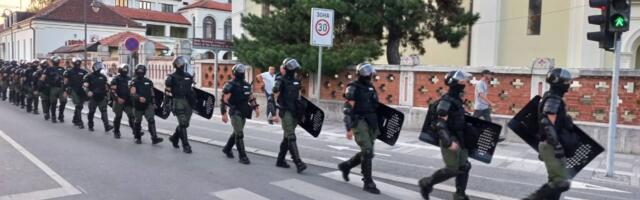 Dva protesta u Čačku na maloj razdaljini, skupovi protekli bez incidenata