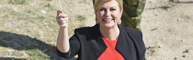 KOLINDINA ĆERKA ODUVALA MAJKU: Na sebi ima najkraću suknjicu u istoriji planete Zemlje i DUŽE NOGE OD LEPE BRENE!