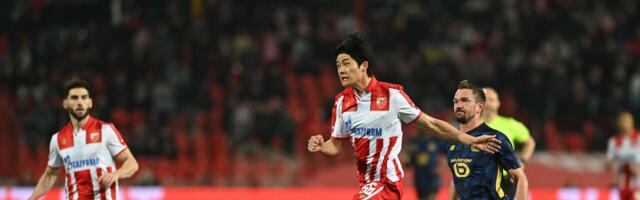 Navijači Lila razvili zastavu sa motivima Kosmeta nasred Marakane! /FOTO/