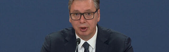 SVE O JEDNOKRATNOJ POMOĆI ZA PENZIONERE KOJU JE NAJAVIO VUČIĆ: Predsednik pokazao detaljnu tabelu - Više od 540.000 penzionera DOBIĆE POKLON OD 27.000 dinara