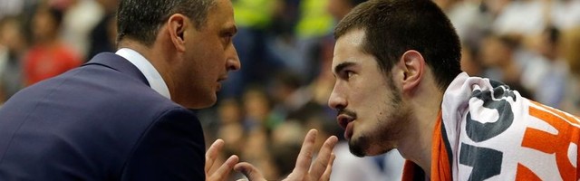Okuplja se staro društvo: Radonjić sa Kalinićem i Mitrovićem pokazao Zvezdino usmerenje