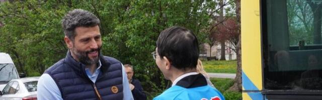 GRADONAČELNIK ŠAPIĆ NA CEREMONIJI ISPRAĆAJA JAPANSKIH AUTOBUSA U ZASLUŽENU PENZIJU: Hvala Vladi Japana, danas sami obnavljamo vozni park