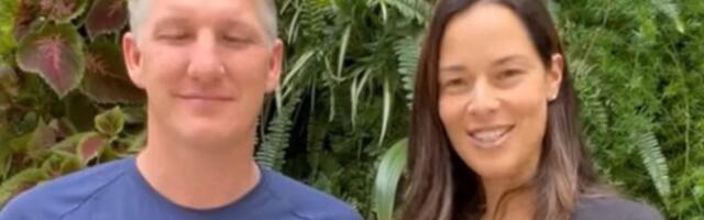 Švajni već preboleo Anu: Ljubi plavušu na plaži (VIDEO)