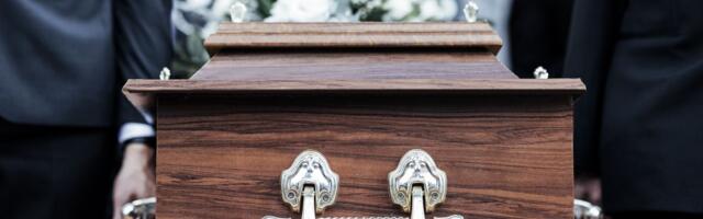 Srbi podelili najluđe anegdote sa sahrane! Ovako nešto nema ni na filmu: "Svetomire, ti uhvati bidermajer"