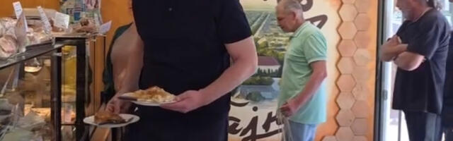 “Posle Kine, krenuo u narod“: Vučić u obilasku Orlovata, prethodno svratio do pekare u Crepaji (VIDEO)