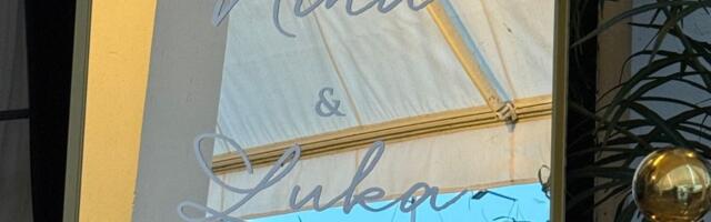 Luka i Nina će razmeniti zavete ovde: Dekoracija iz bajke, sve je u belom, za svakim stolom buket crvenih ruža