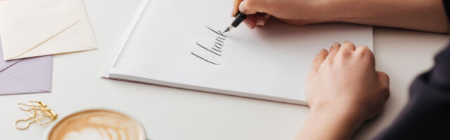 Pišite i dalje rukom: Naučnici tvrde da rukopis aktivira mozak, snažnije od kucanja