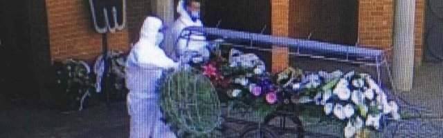 SAHRANJEN DRŽAVNI SEKRETAR BLAŽIĆ! Jecaji parali nebo nad njegovom rodnom Kikindom (FOTO)