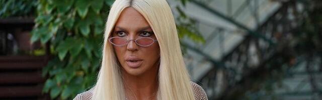 Ide u medijsku ilegalu: Karleuša obrisala fotke na Instagramu