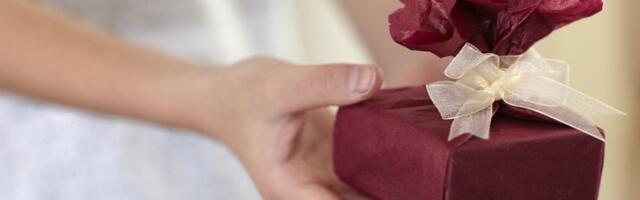 Praznična čarolija je počela – OVDE TE ČEKA NOVOGODIŠNJI POKLON OD 26.000 DINARA!