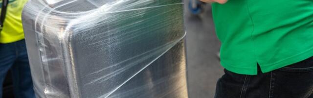 Nikada ne obmotavajte kofer folijom: Greška koja može skupo da vas košta na putovanju