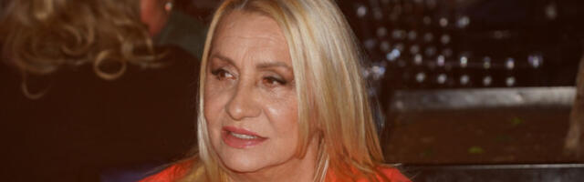 "VESNA ZMIJANAC NE MOŽE DA HODA" Saopštene zabrinjavajuće informacije o stanju pevačice!