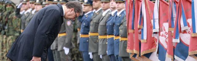 "SVAKOM JE BOG DAO ONOLIKO KOLIKO MOŽE DA PONESE!" Vučić moćnom porukom dao zavet: Daću sve od sebe da sačuvamo Srbiju! (FOTO)