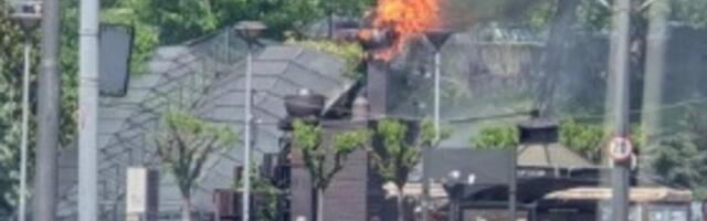 POŽAR U POZNATOM RESTORANU NA AUTOKOMANDI: Tramvaji su u obustavi