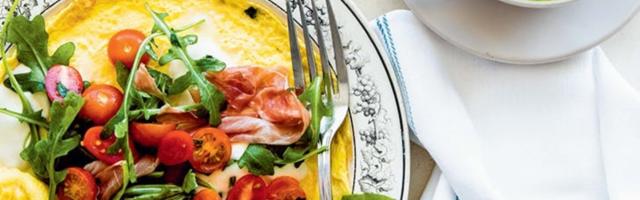 Omlet salata – jednostavno savršena za doručak!