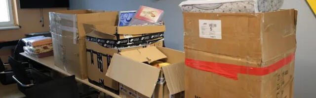 Gradska uprava za inspekcijske poslove i komunalnu miliciju donirala garderobu i mešovitu robu Centru  Kneginja Ljubica  (FOTO)