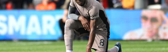 On se smeje, ali Totenhemu ništa nije smešno! Fudbaleru preti izbacivanje iz tima i čak 14 godina zatvora – zbog gluposti!