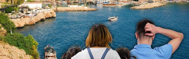 Koliko će zaista koštati letovanje u Grčkoj 2026.? Samo troškovi puta koštaće porodicu do 290 evra, ali ima dodatnih pogodnosti