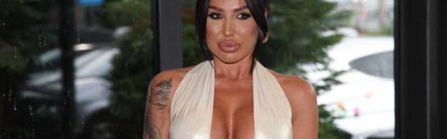 "IZVINI MAJKO ŠTO SAM TE POVREDILA" Starleta napravila iznenađenje mami, pa joj posvetila emotivnu poruku, tu je i torta na sprat (FOTO)