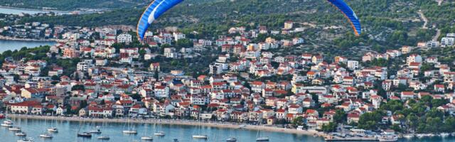 Paraglajderista pao u Istri, sa teškim povredama prevezen u bolnicu