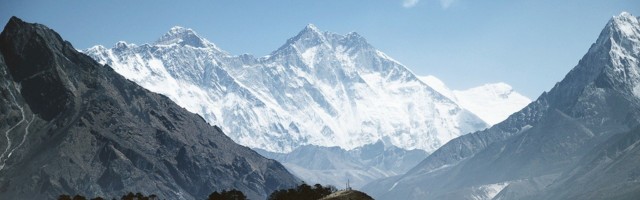 Mont Everest je unosan biznis i sve manje stvar prestiža