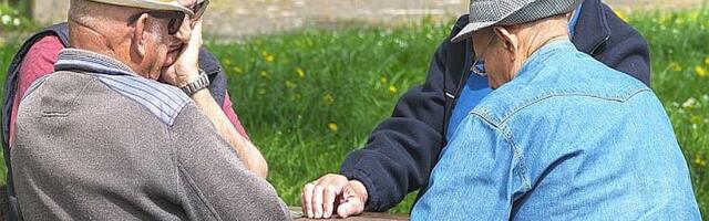 RZS: Dvostruko više umrlih od rođenih u prva tri meseca ove godine