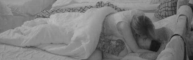 Seks usred bela dana: Rijaliti učesnici opštili pred punom sobom ljudi (VIDEO)