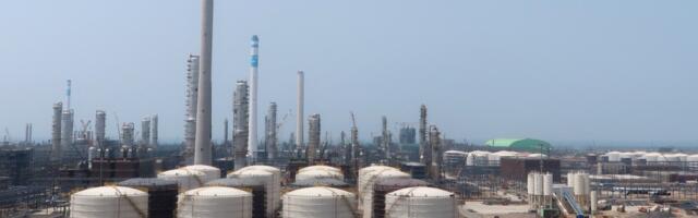 Peking kritikuje sankcije SAD kineskoj rafineriji nafte zbog veza s Iranom