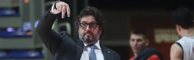 Trinkijeri: Popiću bazen crvenog vina - olimpijski bazen! (VIDEO)